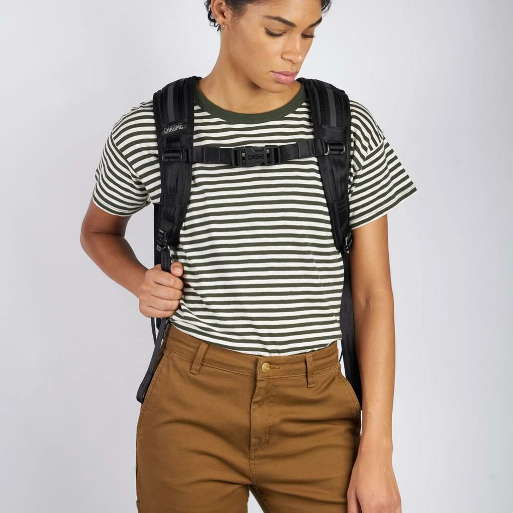 Chrome Industries Bags & EDC Urban Ex 2.0 Rolltop 20L