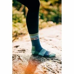 Darn Tough Bubble Bunny Micro Crew Lightweight W/ Cushion | Women's Clothing