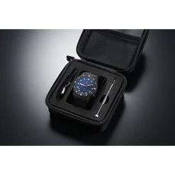 Land Rover X Elliot Brown | Holton Professional