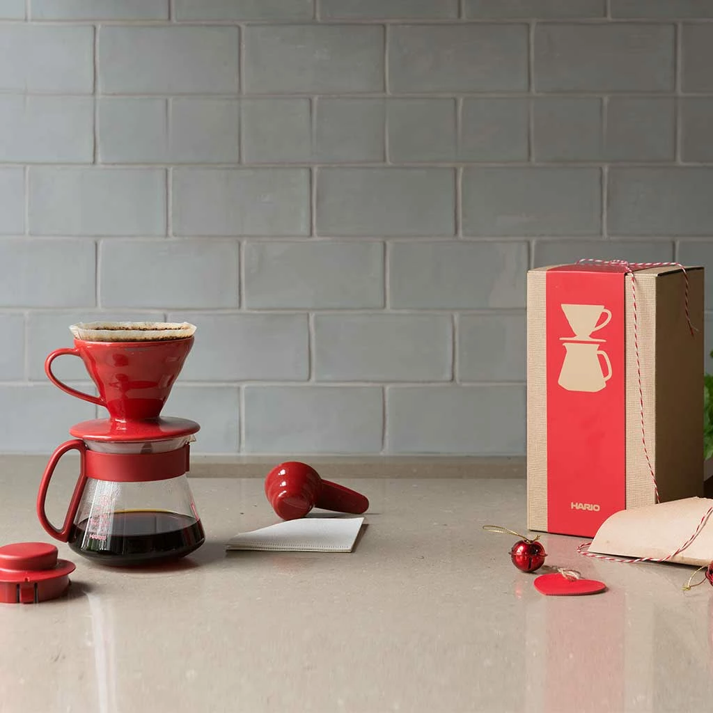 Hario Home, Garden & Cooking V60 Ceramic Pour Over Set 01