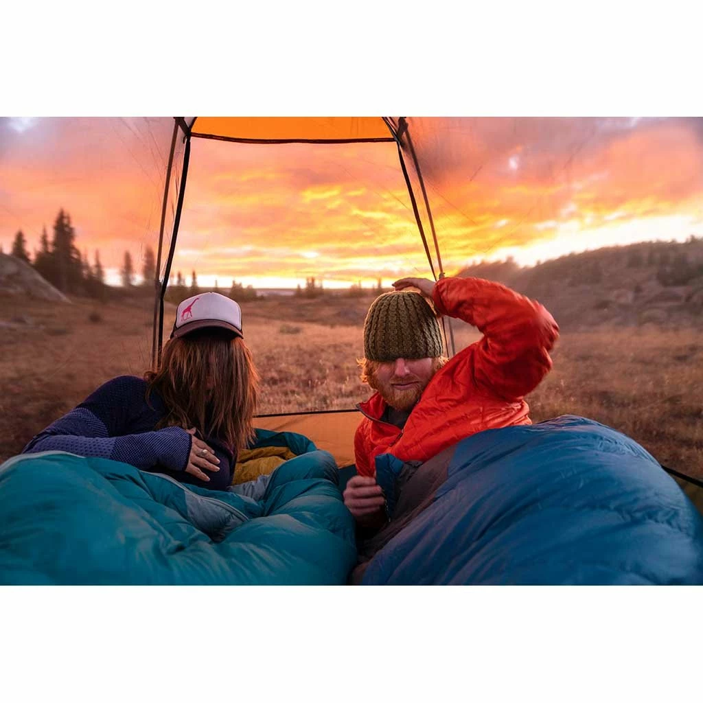 Kelty Cosmic 0° 550F Down Sleeping Bag Camping Kit