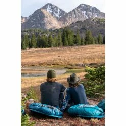 Kelty Cosmic 20° 550F Down Sleeping Bag | Women's Camping Kit