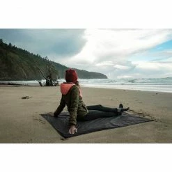 Matador Pocket Blanket