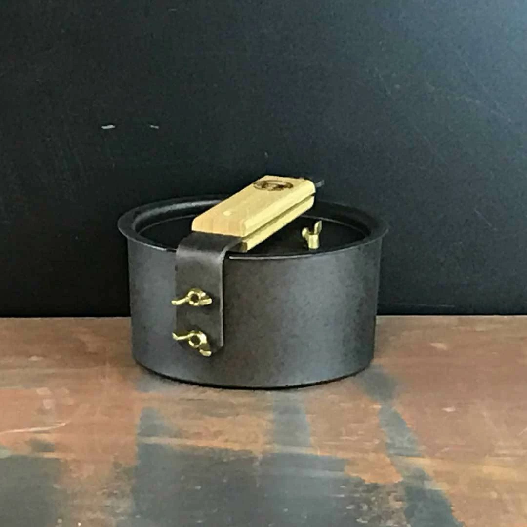 Netherton Foundry 6" Spun Iron Glamping Pot With Lid