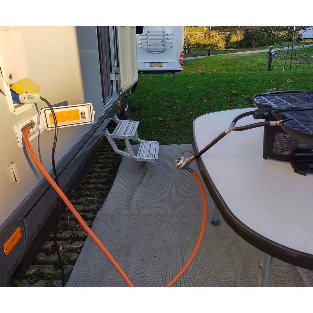 NomadiQ Extended Gas Hose W/ Motorhome Connection