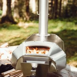 Ooni Karu Outdoor Pizza Oven