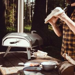 Ooni Karu Outdoor Pizza Oven