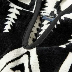 Pendleton Jacquard Hooded Towel