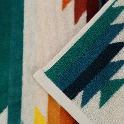 Pendleton Oversized Jacquard Spa Towel | Falcon Cove Sunset