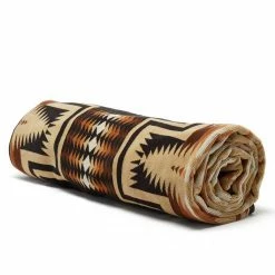 Pendleton Home, Garden & Cooking Oversized Jacquard Spa Towel | Harding