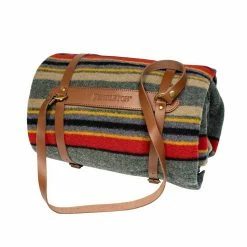 Pendleton Yakima Camp Blanket W/ Carrier Home, Garden & Cooking