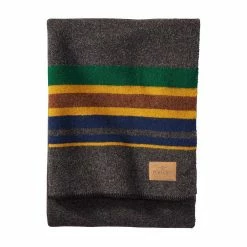 Pendleton Yakima Camp Blanket W/ Carrier