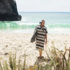 Slowtide New Oso Changing Poncho | S/M