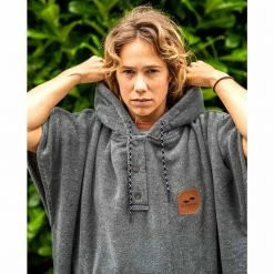 Slowtide The Digs Changing Poncho