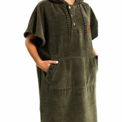 Slowtide The Digs Changing Poncho