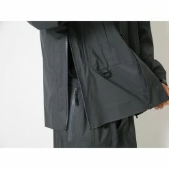 Snow Peak 2.5L Rain Jacket New