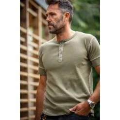 &SONS New Elder Henley Short Sleeve Shirt