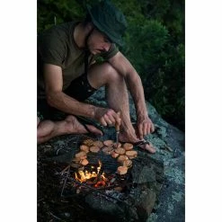 Wolf And Grizzly Camping Kit Grill With Fire Set